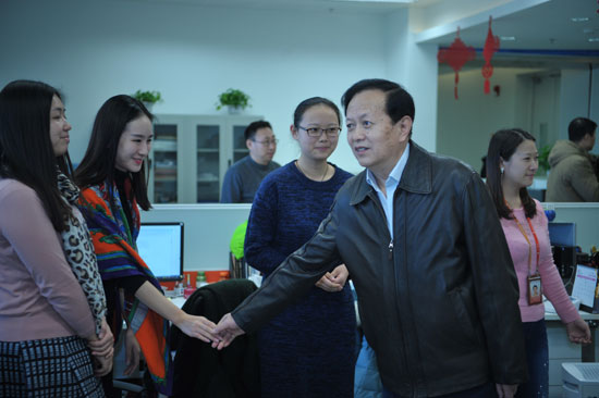 人民日报客户端有客服吗人民日报订阅后每天送到家门口吗-第2张图片-太平洋在线下载